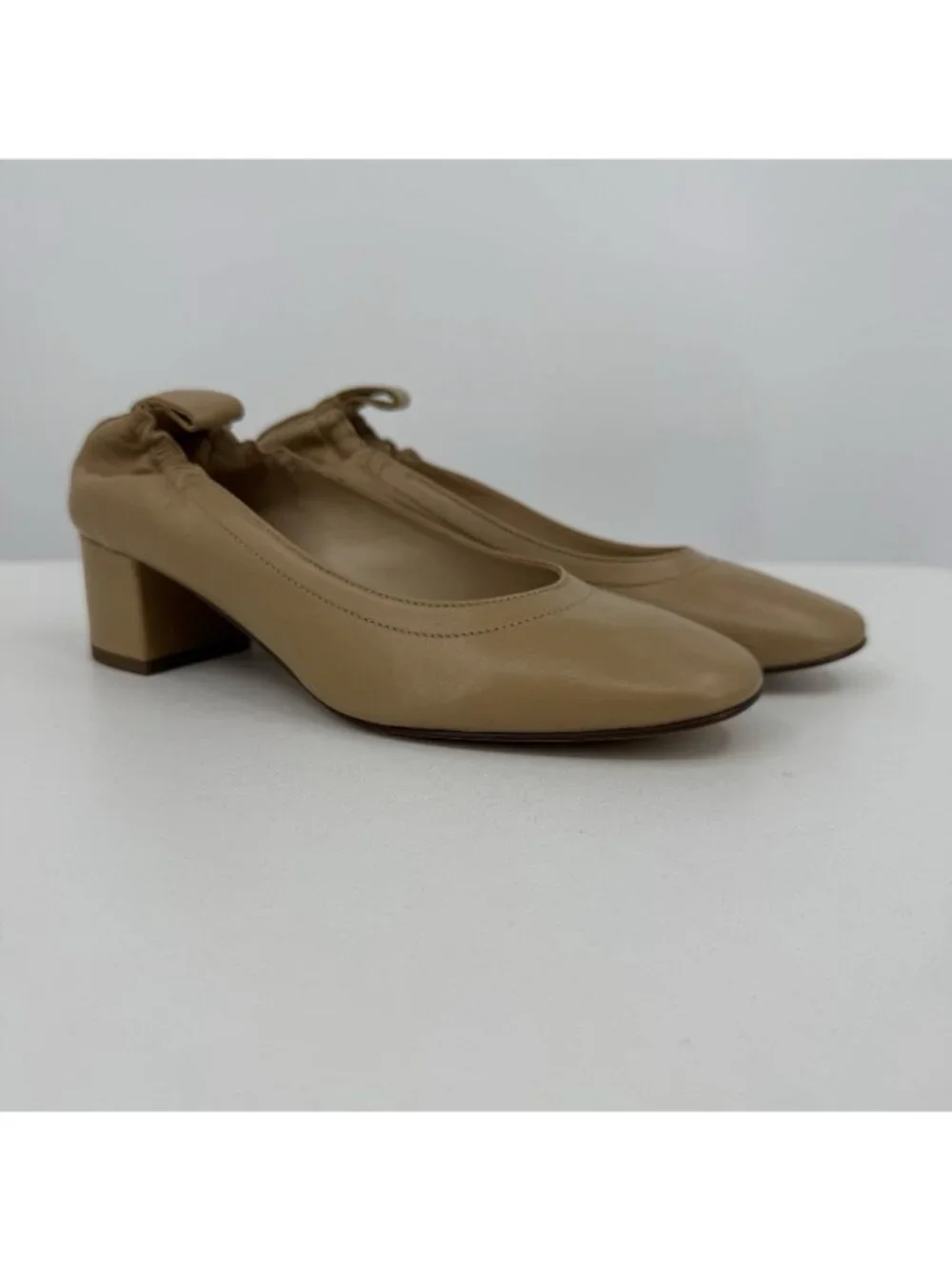 Everlane Italian Leather Day Heel Light Taupe 5 Women's Elastic Back Comfort